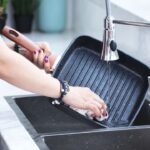Mutfak Aspiratörü Yağ Filtresi En Pratik Nasıl Temizlenir?