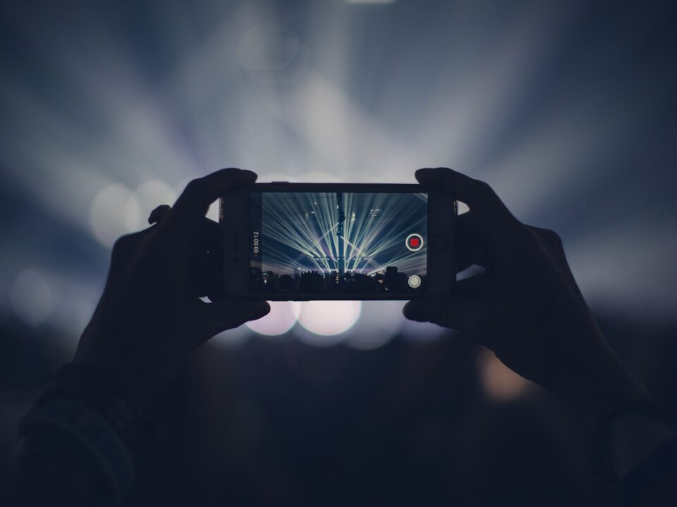 iPhone Ekran Kaydı Nasıl Alınır?