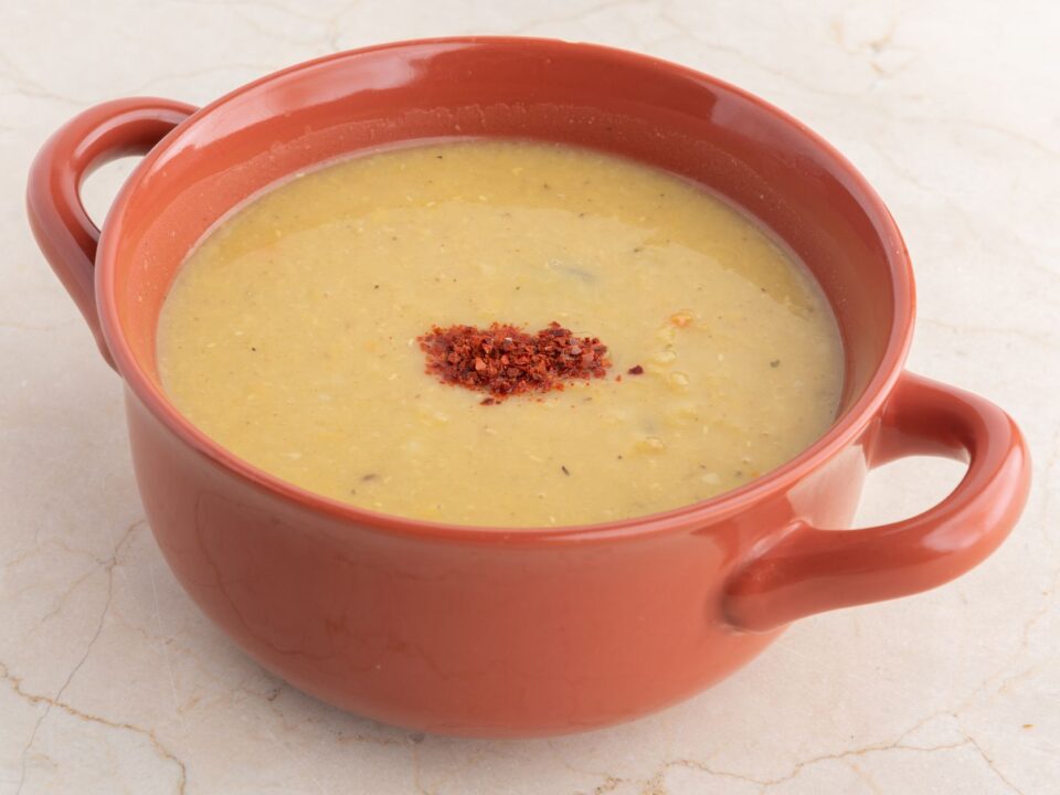 Lokanta Usulü Süzme Mercimek Çorbası Tam Kıvamında Nasıl Yapılır?