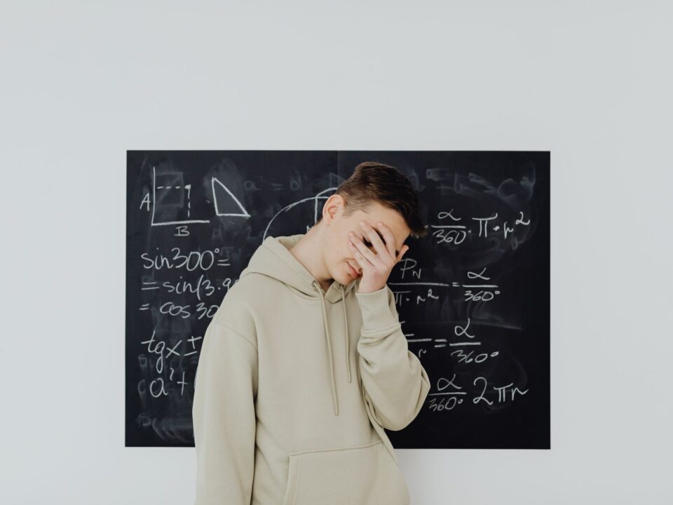 Matematik Korkusu Nasıl Yenilir? Sıfırdan Matematik Öğrenme Rehberi