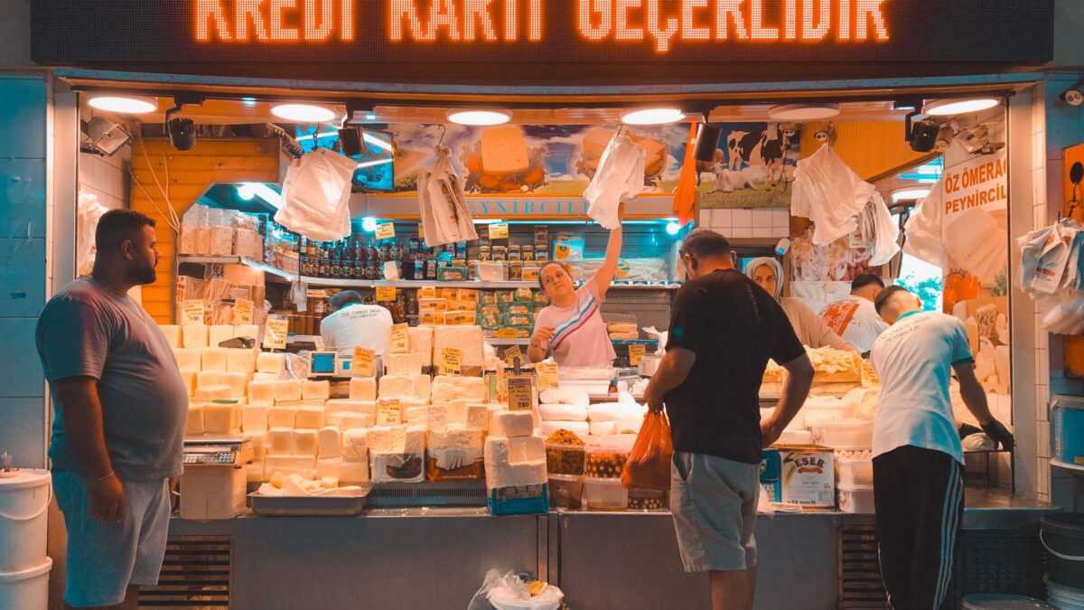 Uçak Bileti Milleri Ve Kredi Kartı Puanları İle Ücretsiz Nasıl Seyahat Edilir?