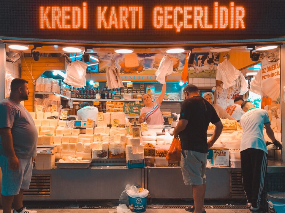 Uçak Bileti Milleri Ve Kredi Kartı Puanları İle Ücretsiz Nasıl Seyahat Edilir?