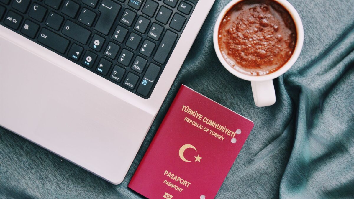 Yurt Dışına İlk Defa Çıkacaklar İçin A’dan Z’ye Seyahat Rehberi