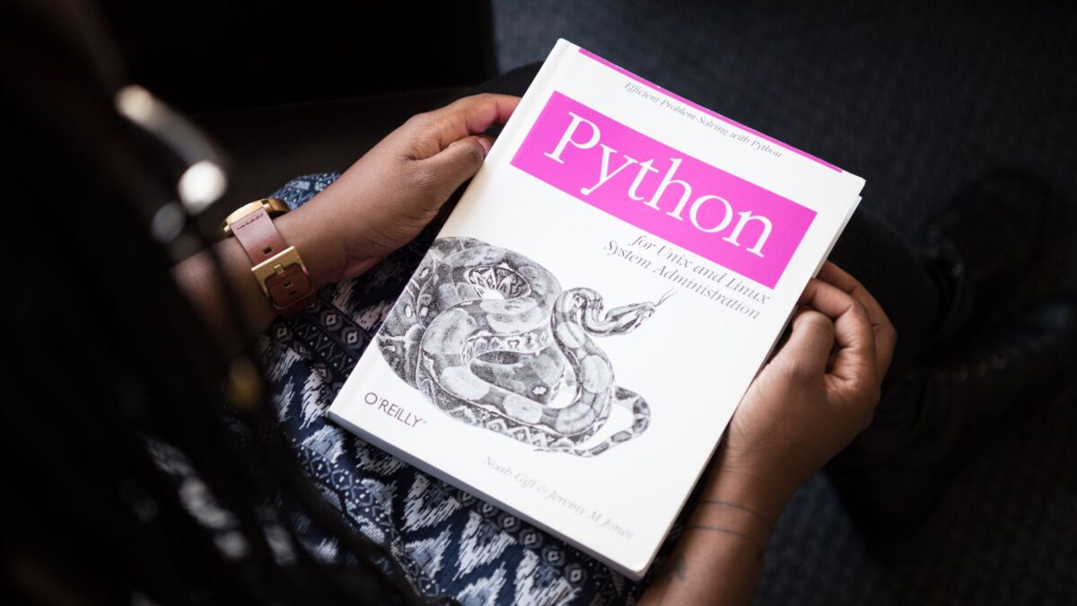Python Nesne Yönelimli Programlama (OOP) Temelleri: Class ve Object