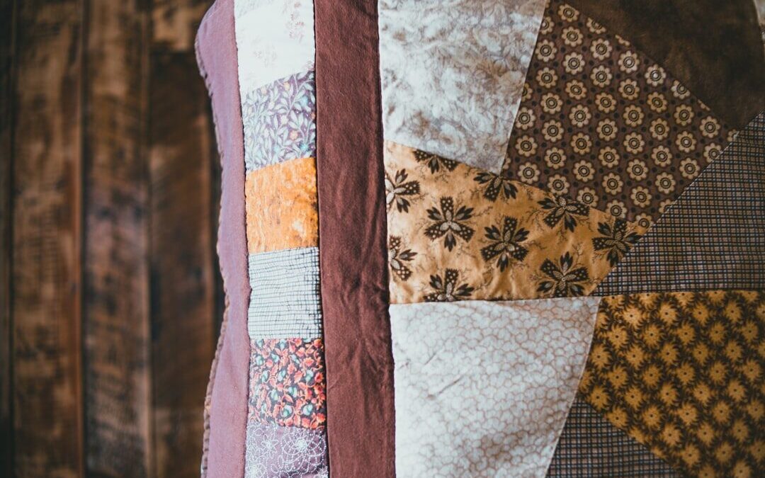 Patchwork (Kırkyama) Tekniği İle Örtü ve Kırlent Yapımı