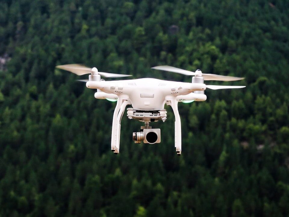 Drone Çekimi Nasıl Yapılır? Yeni Başlayanlar İçin Sürüş İpuçları