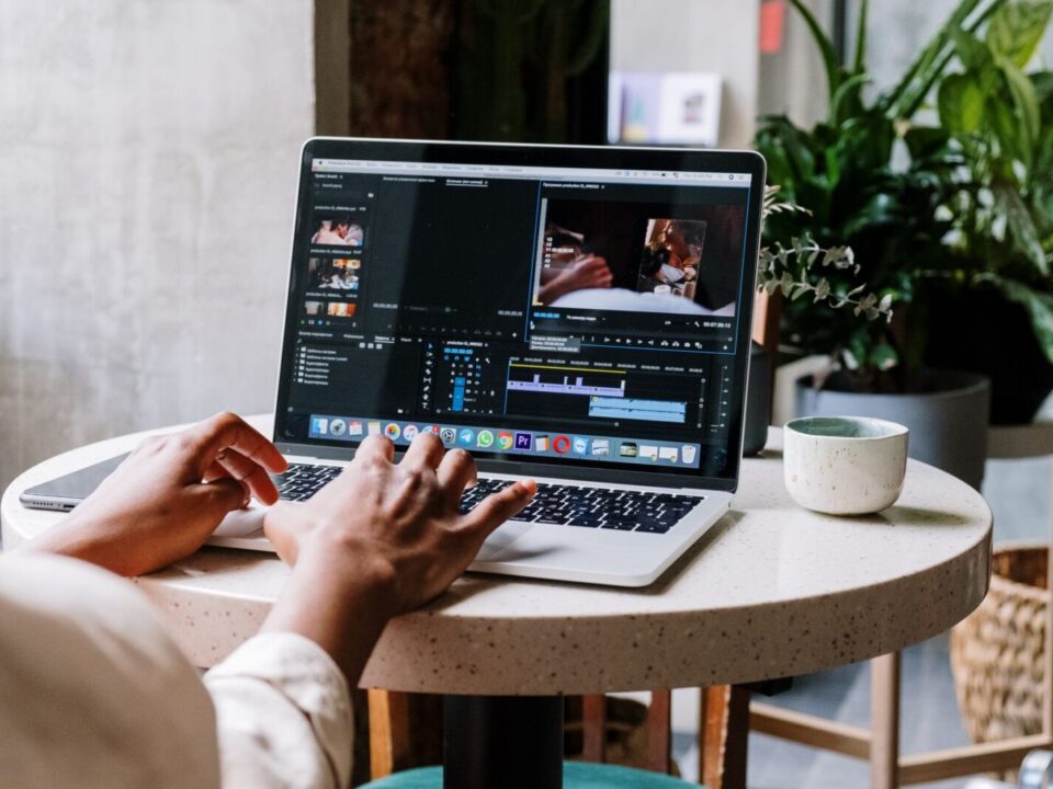 Video Kurgu ve Montaj (Premiere Pro/CapCut) Nasıl Öğrenilir?