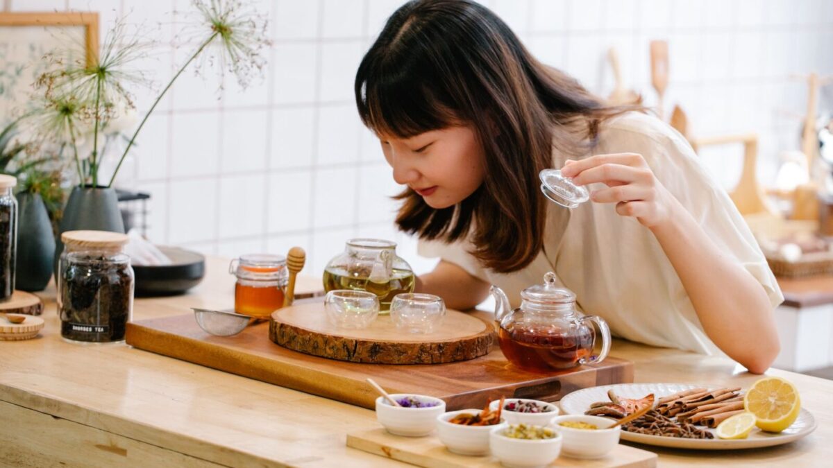 Bitki Çayları Karışımı (Blend) Evde Nasıl Hazırlanır?