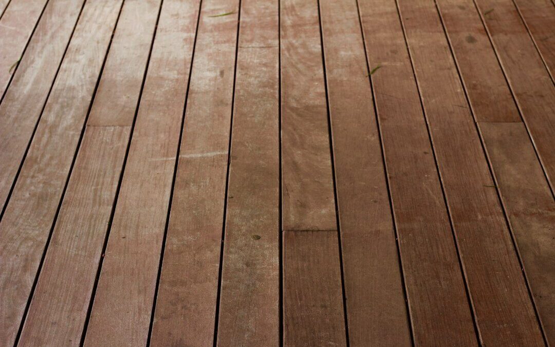 Ahşap Bahçe Zeminleri (Deck) Nasıl Temizlenir ve Yağlanır?